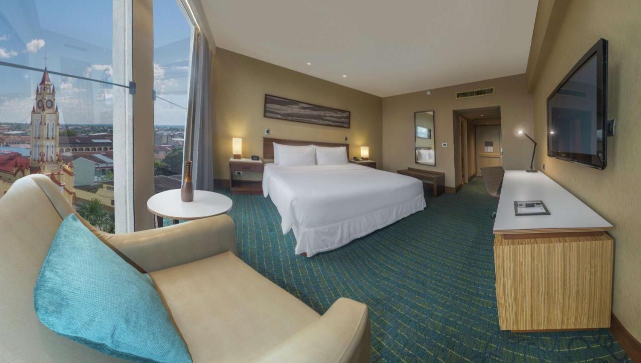 Doubletree By Hilton Iquitos Hotell Eksteriør bilde